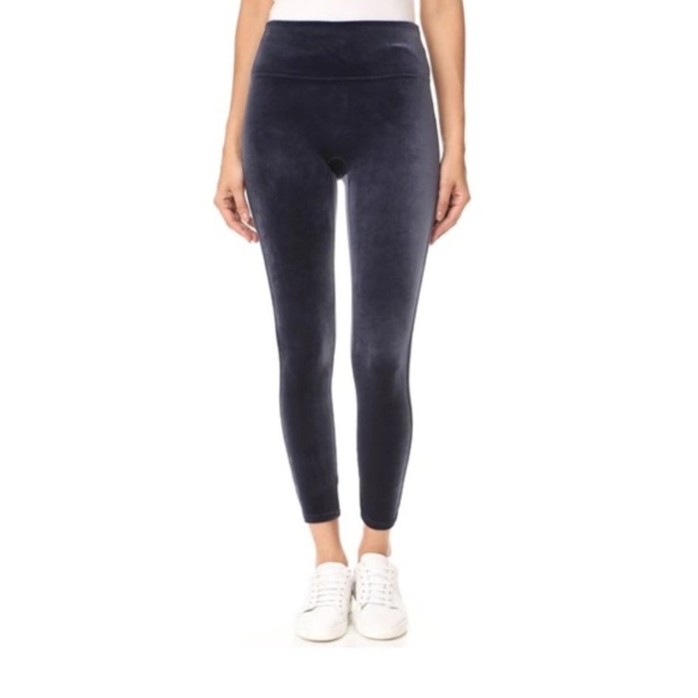 Spanx Velvet Leggings In color Moonshadow - Picture 2 of 5